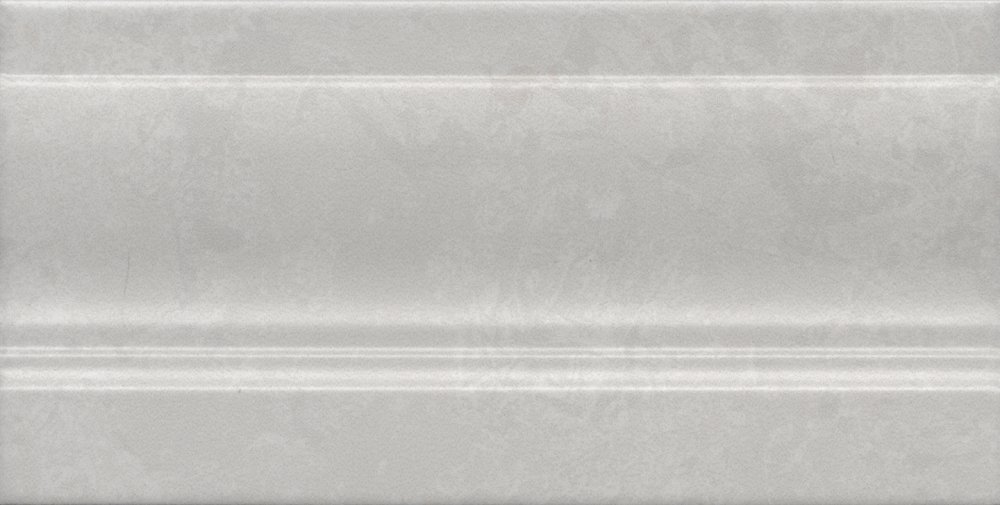 Kerama Marazzi Плинтус Ферони серый светлый матовый 10x20 / Основное большое изображение